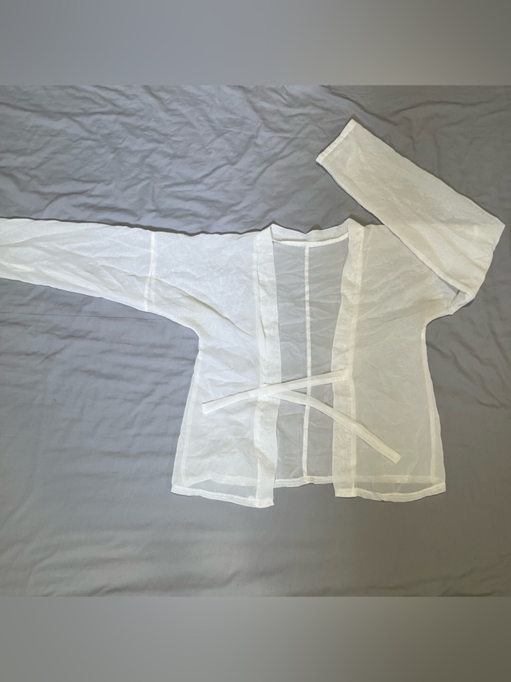Plain white narrow sleeves duijinshan